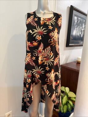 Black Tropical Print Sleeveless Asymmetrical Top